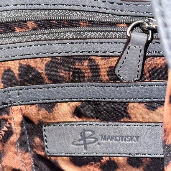 SUPER SOFT leather B. Makowsky handbag with comfortable braided with wallet - Picture 9 of 14